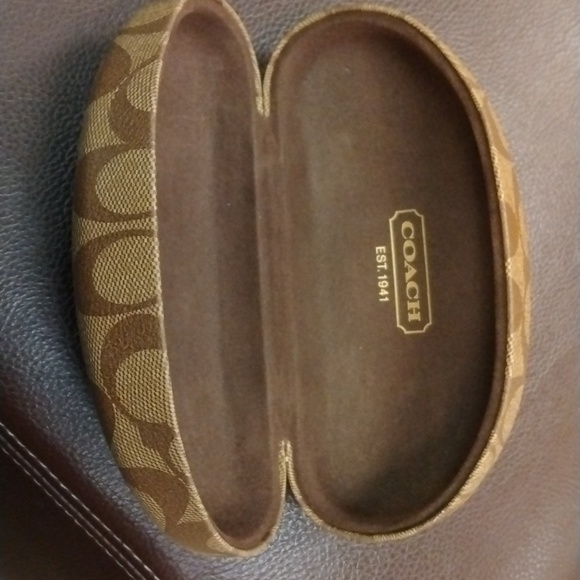 Coach Glasses Case $38 + free sunglasses - Picture 4 of 6